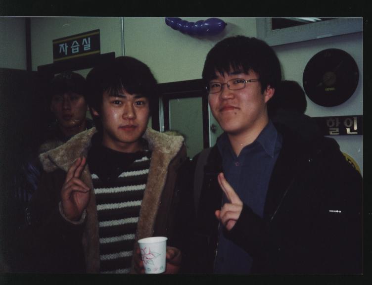 부럽지요 ? 우리의 우정...    사진6 > 해당 글로 이동